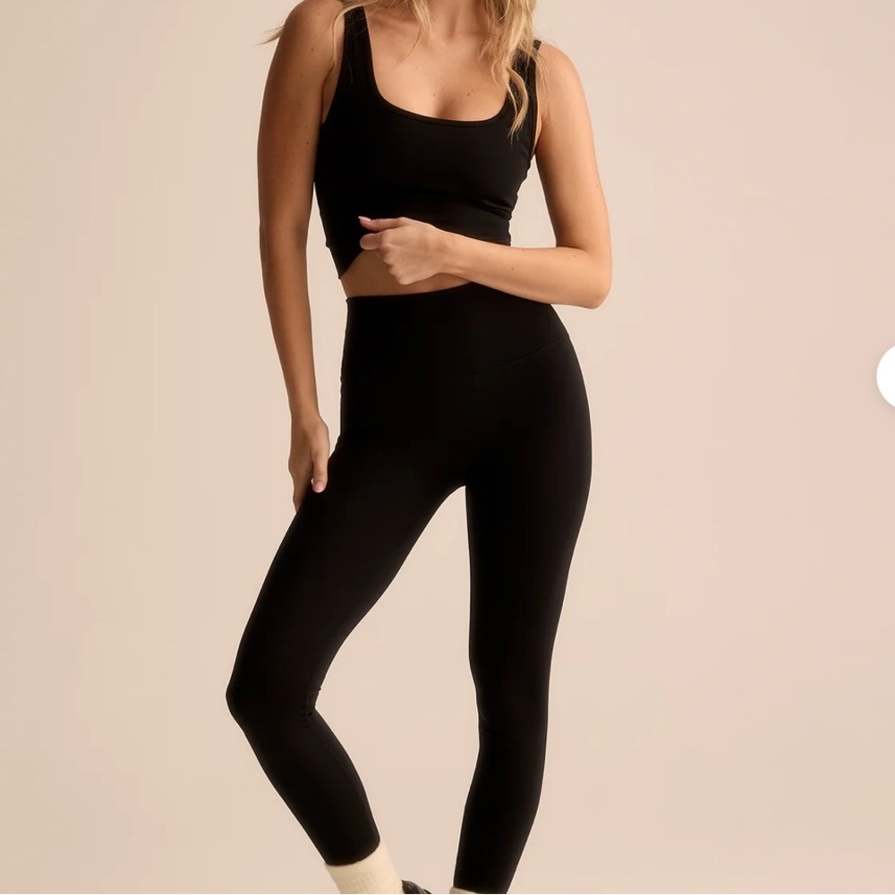 Brand new VEHLA workout set